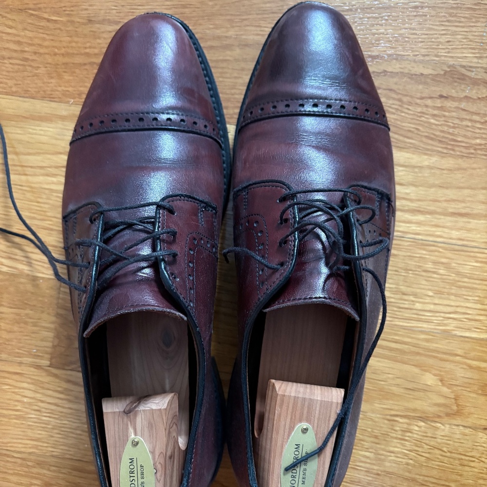 Men’s burgundy Italian dress shoes